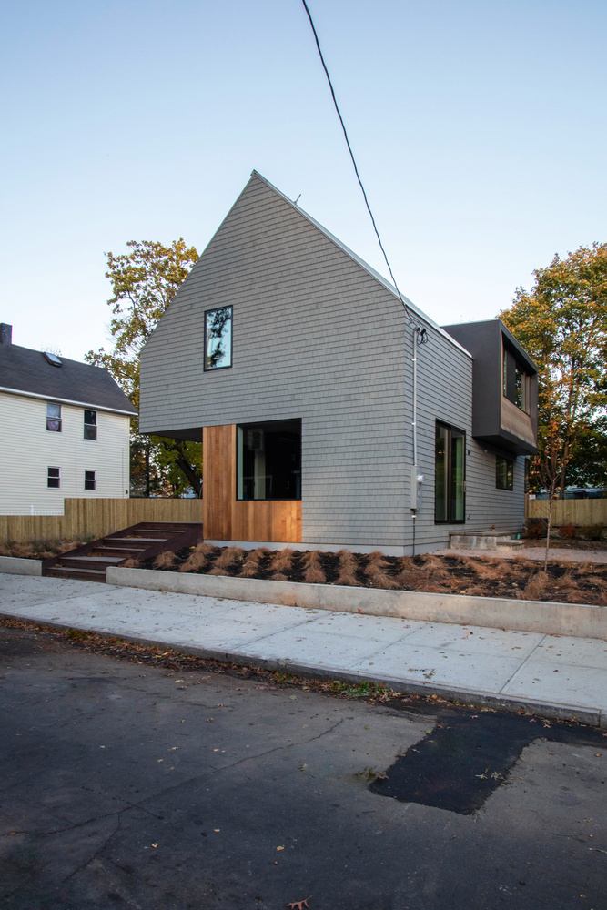 Building Project 2018 — shingle-clad two-family house, exterior view